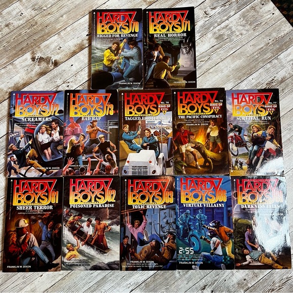 💚Hardy Boys 1993 books - Picture 1 of 7